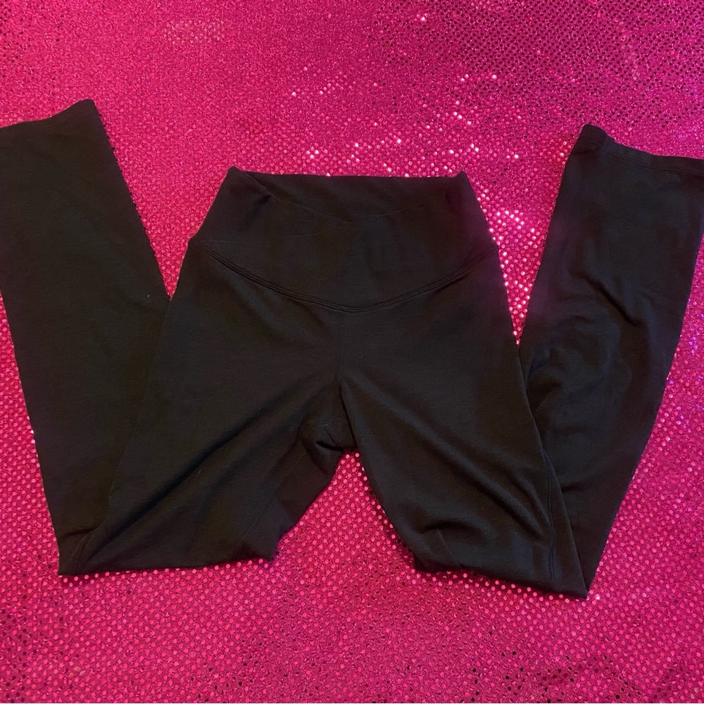 old navy active black/grey flare extra high rise yoga pants size small